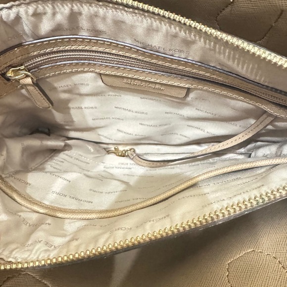 MICHAEL Michael Kors Studio Mercer Signature LG Red Leather MK - Picture 13 of 16